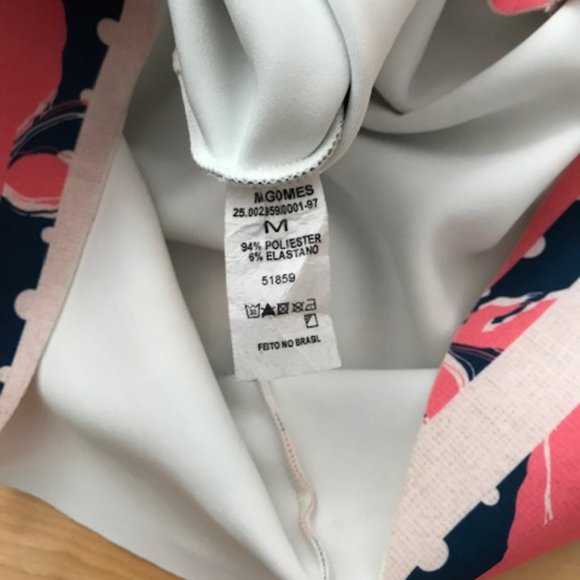 Dress - Picture 7 of 7